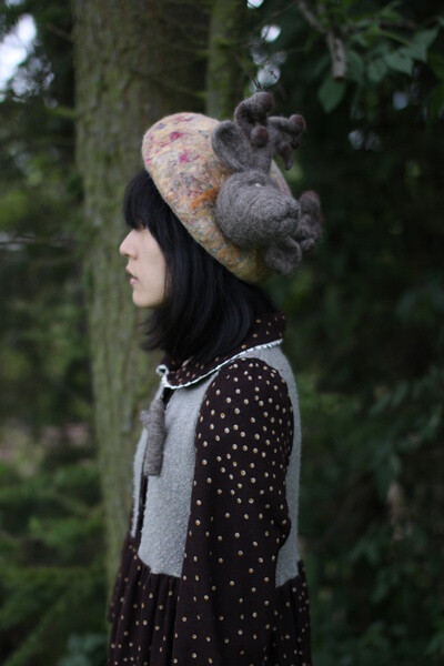 The face of a deer emerged from glowing full moon, little buds growing out of her antlers as she thinks…