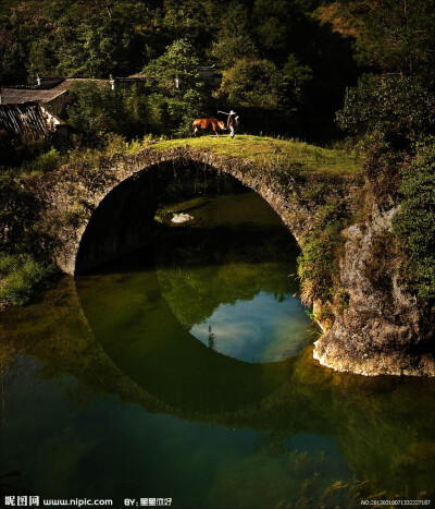 绩溪伏岭田园风光