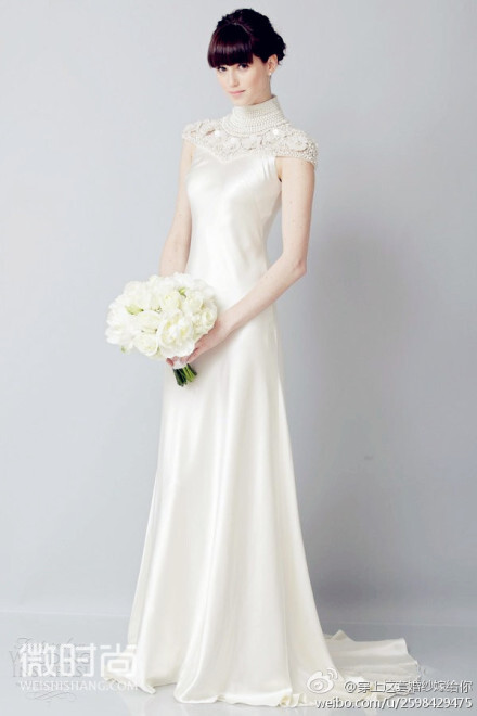 Strapless A-line gown with sweetheart neckline