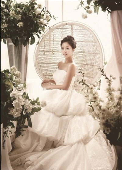 Kang Ye Won2012