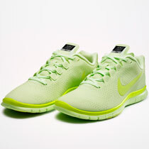 耐克2012 夏季女子训练 NIKE FREE 系列