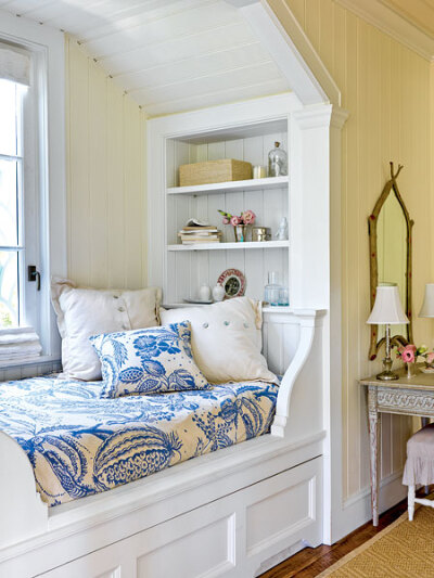 With built-in storage and a hidden trundle below, this reading nook is an effortless addition to a guest bedroom