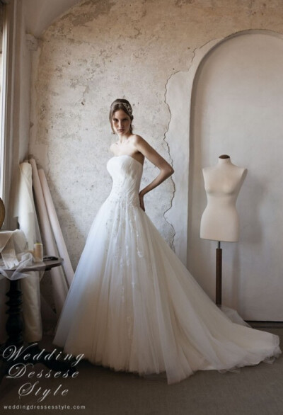 Alessandra Rinaudo 2012 Bridal Collection