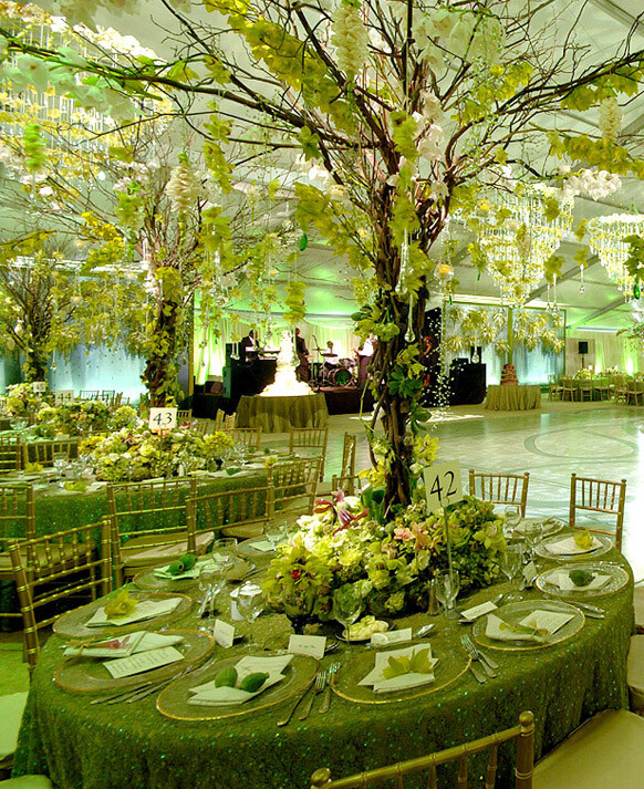 place settings, table setting,wedding decor,reception ideas,flowers,wedding centerpieces