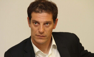 全帅男阵容教练：比利奇【Slaven Bilić】国籍：克罗地亚 生日：1968.9.11 酷，帅，张扬。我就不说4年前欧洲杯的时候我们宿舍的姑娘就集体撸过他了。本届杯赛后比利奇就将卸任，祝福克罗地亚能走远一点。嘛，西班牙意大利爱尔兰的分组...