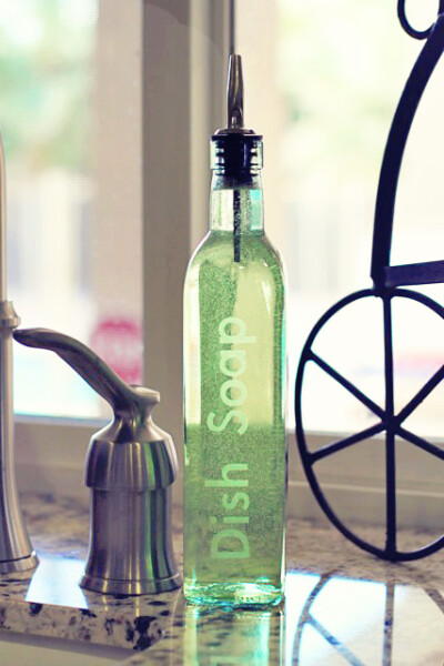 DIY一个漂亮的玻璃洗手液瓶