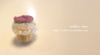 羊毛毡 ♥玫瑰彩虹杯子蛋糕