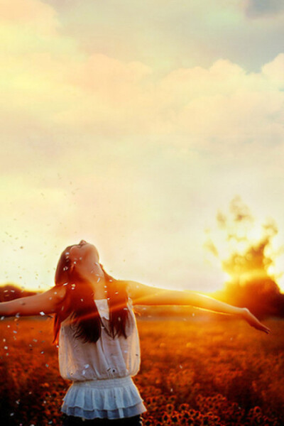 不要活的太累，不要忙的太疲惫；想吃了不要嫌贵，想穿了不要说浪费；心烦了找朋友聚会，瞌睡了倒头就睡。心态平和永远最美，天天快乐才对。