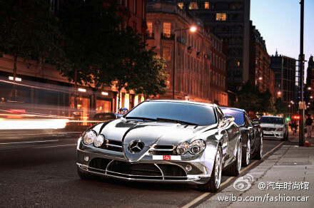 McLaren SLR 身上好亮！