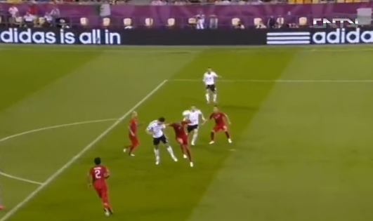 戈麦斯重磅头槌，立下大功！！！！！！！！欧洲杯就是好看！