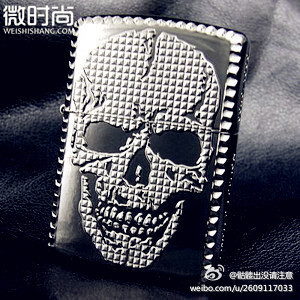 霸气侧漏啊！大骷髅头铆钉ZIPPO~~~~~~~~地址：http://t.cn/zWvor3x