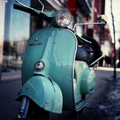 turquoise vespa