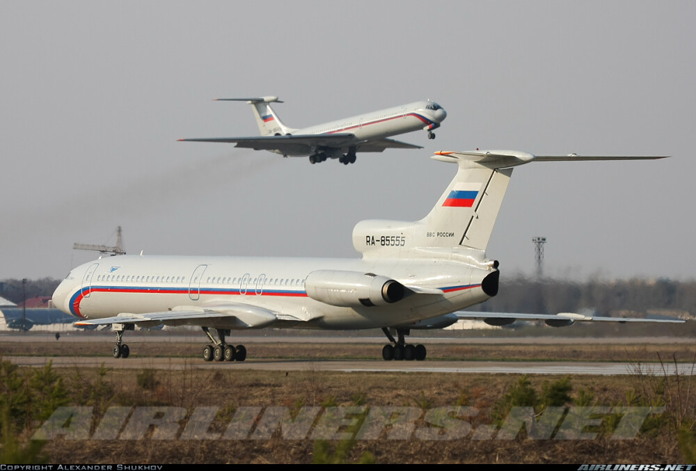 Tupolev Tu-154B-2 aircraft picture