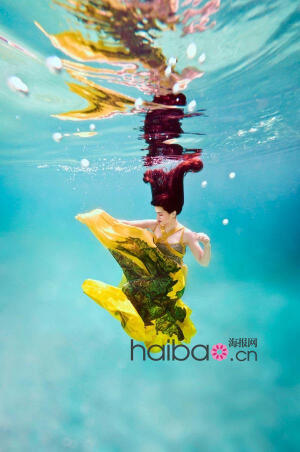 Feline Blush 2012夏季高级定制女装广告大片《Wonderland Couture》：海底梦境之蓝！