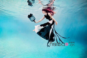 Feline Blush 2012夏季高级定制女装广告大片《Wonderland Couture》：海底梦境之蓝！