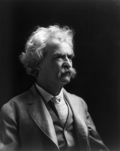 马克 吐温（Mark Twain，1835年11月30日－1910年4月21日），是美国的幽默大师、小说家、作家，亦是著名演说家。其幽默、机智与名气，堪称美国最知名人士之一。