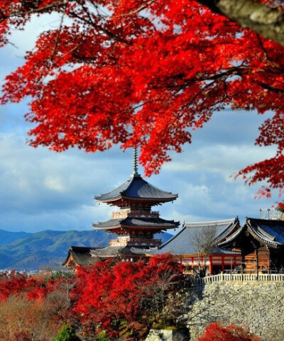 日本京都，清水寺三重塔