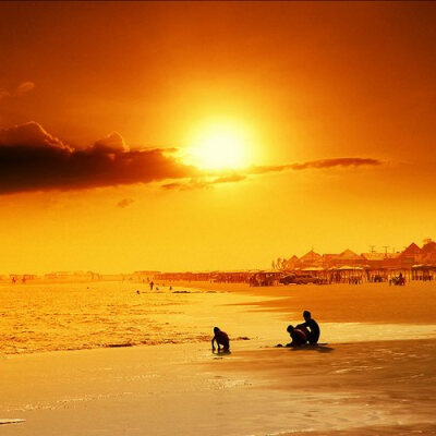 一个人过，一个人走，跟自己说少个人爱我。