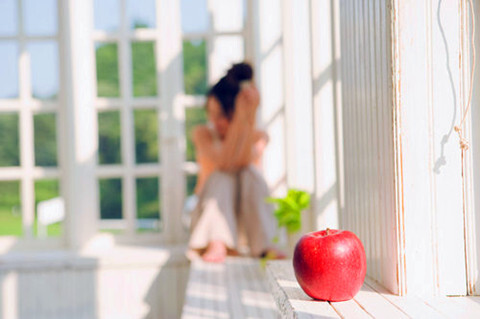 别让需要你的人觉得你太好，而是要让他觉得这个世界很美好。