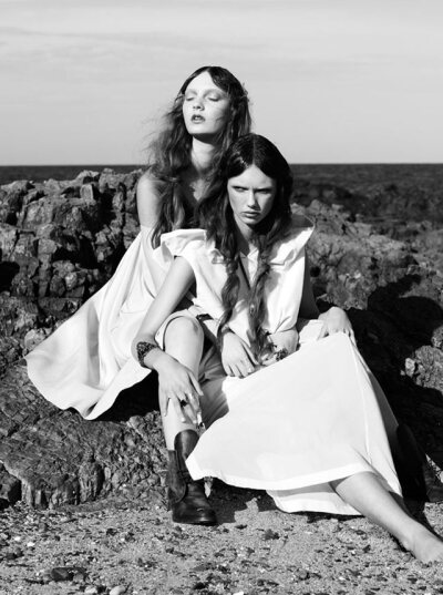 Codie Young, Skye Stracke & Emily Jean Bester Play Gypsies for Vogue.it by Gianluca Santoro