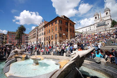 Rome “Piazza di spagna” 西班牙广场和破船喷泉~