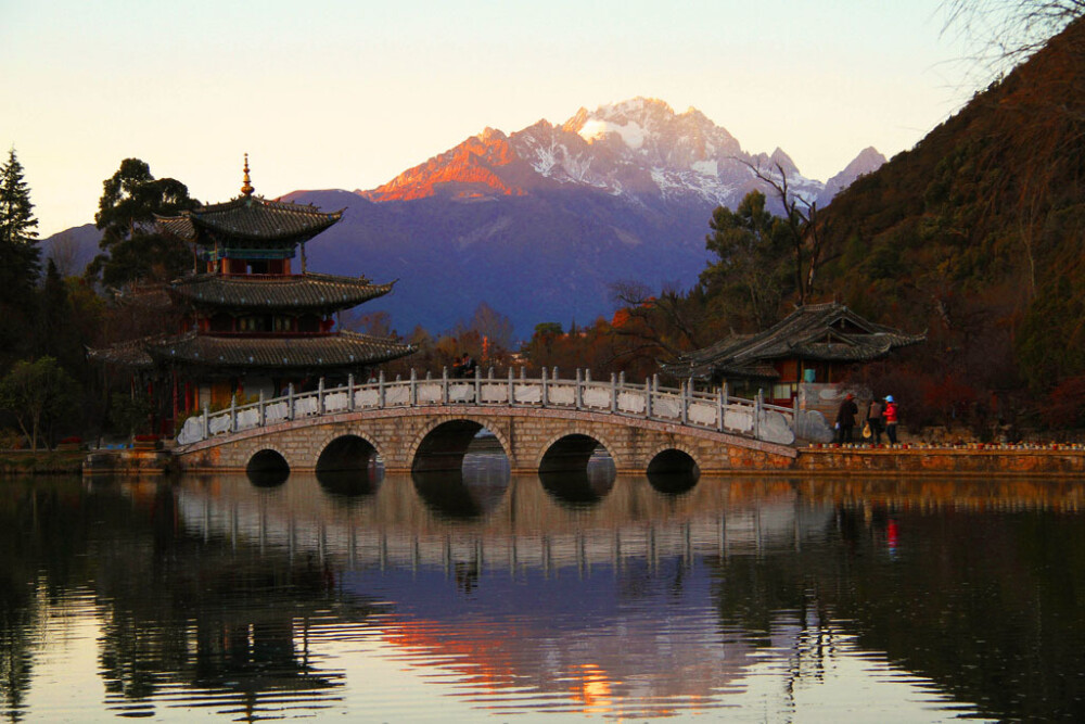 丽江-黑龙潭。这里的风景，实在是美不胜收。