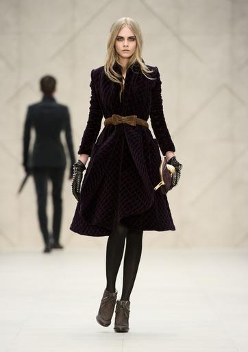 Burberry Prorsum 2012秋冬系列女装秀 邂逅更多&gt;&gt;&gt;http://www.zhongyita.com/lists/3/sector_list