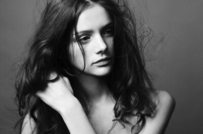 【摩羯座蜜语】摩羯座的人本能的排斥虚伪和做作的人。摩羯座的人不会真的发火，就算生气，也很快忘记！摩羯座的人只对真正懂自己的人，展示他的创造性，他的情绪变得冷淡就证明他开始对你重新审视， 当他越是沉默，…