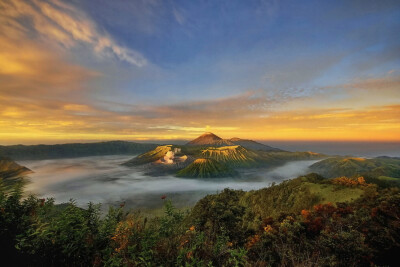 印尼婆罗摩火山 作者 Hari Wiyadi