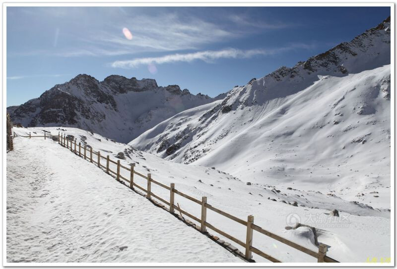 雅克夏雪山 达古冰川绝美景色