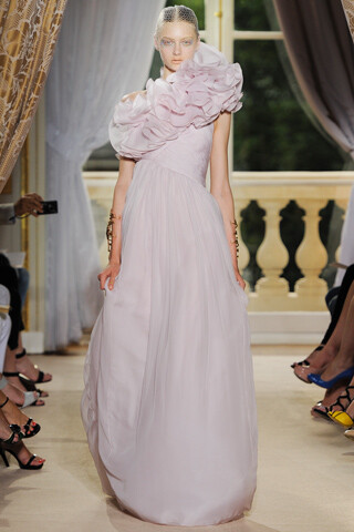Giambattista Valli Fall 2012 Couture