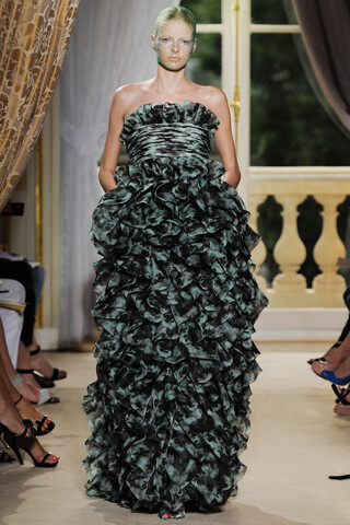 Giambattista Valli Fall 2012 Couture