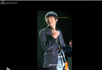 俊秀啊，看我~~