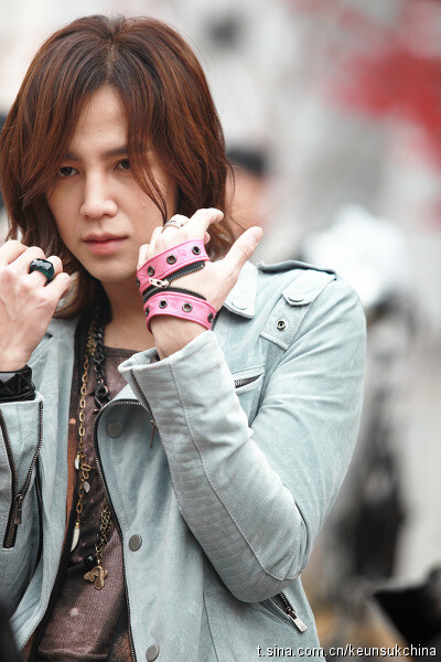 ____ Jang Keun Suk 、天暗下来，你就是光。