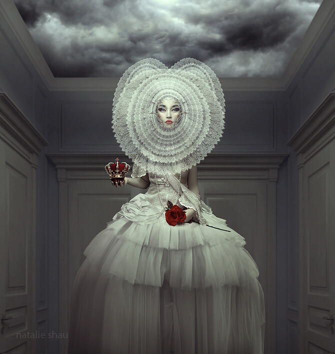 Natalie Shau 所设计，很精细的平面设计，人物刻画 表情都很微妙