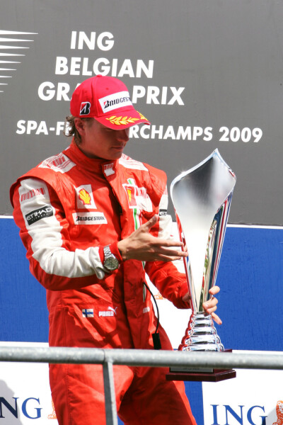 【Kimi 莱科宁 冠军集 F1】2009.8.30 比利时 Spa-Francorchamps 16个月之后重回最高处!! 你用一辆没有升级的慢车,又一次创造了Spa的历史! The KING of Spa!