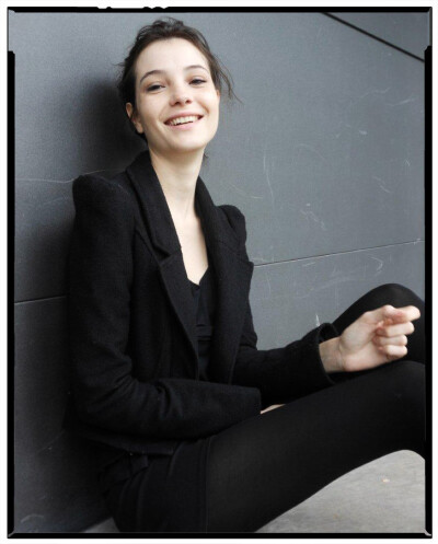 {07 07}[NEW FACE，MARIANE FASSARELLA]