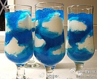 蓝色果冻加奶油、 来杯蓝天白云