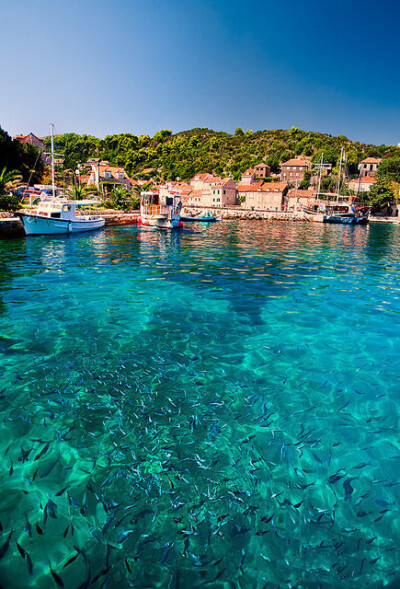 【希腊 克里特岛海滨村】美丽的心情绽放在海滨湖蓝的海水中