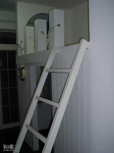 儿童房的海盗船，之前有发过很多全景了，再发一张装上的楼梯吧