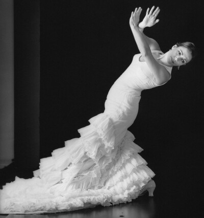 Eva Yerbabuena    Gilles Larrain Studio 2003 Flamenco: Landscape of its Soul