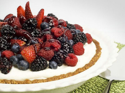 Gluten-Free Mascarpone Berry Pie 无谷马斯卡朋莓馅饼