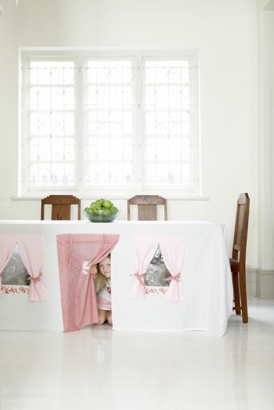 Tablecloth Play House