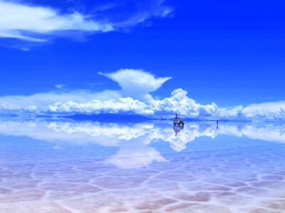 传说中的天空之镜是乌尤尼盐沼(Salar de Uyuni),它位于玻利维亚西南部 的乌尤尼小镇附近,是世界最大的盐沼,东西长约250公里,南北宽约100公里,面积达10,582平方公里,盛产岩盐与石膏 阿塔卡玛Salar de Uyuni是世界上最…