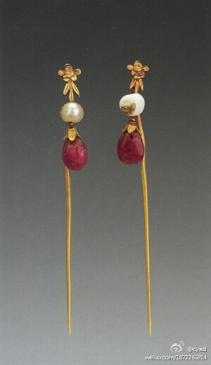 明代镶珠系宝金簪（定陵出土）