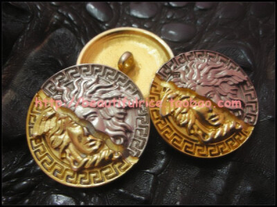 versace 双面人 镀金 纽扣 http://beautifulrice.taobao.com/