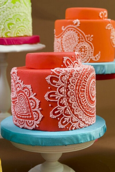 henna cake - great details work! @Darcy Vasudev by selma