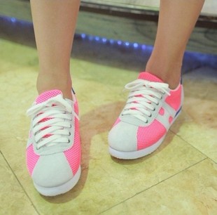 时尚女士帅气透气网眼靓丽配色休闲运动鞋