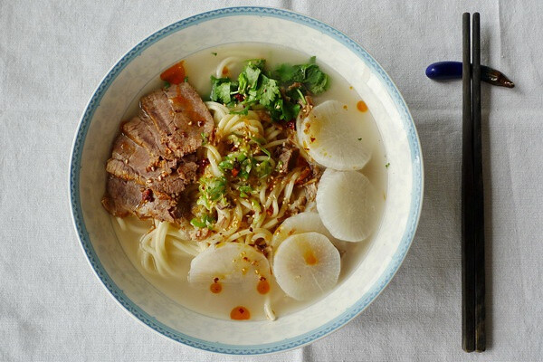 浓汤牛肉面