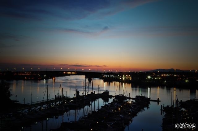 白晝太長，更顯夕陽將盡的依依難捨，午夜前的臨別一瞥，寧靜中見偉大！ ---游鴻明